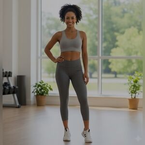 TALULA Manhattan Salt and Pepper Low-Rise Leggings from Aritzia. Size Small. NWT